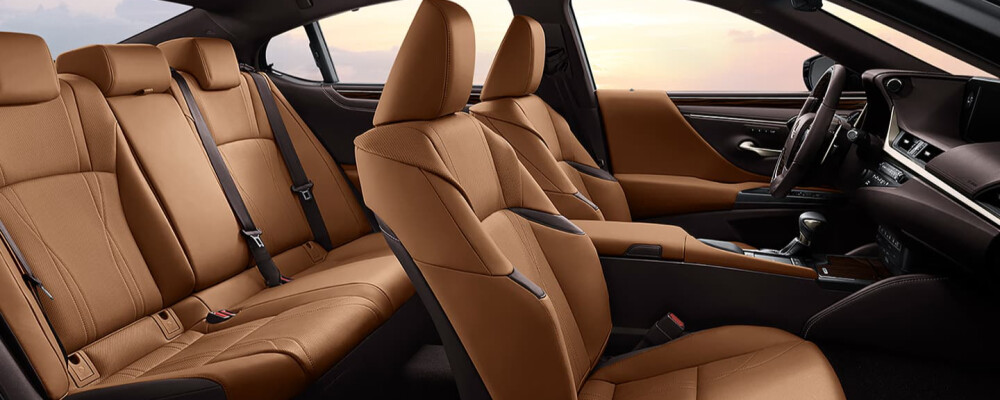 Starway Limousine UAE | Lexus ES 300h Luxury Interior and Comfort Starway Limousine UAE – Lexus ES 300h luxury interior showcasing unmatched comfort and elegance